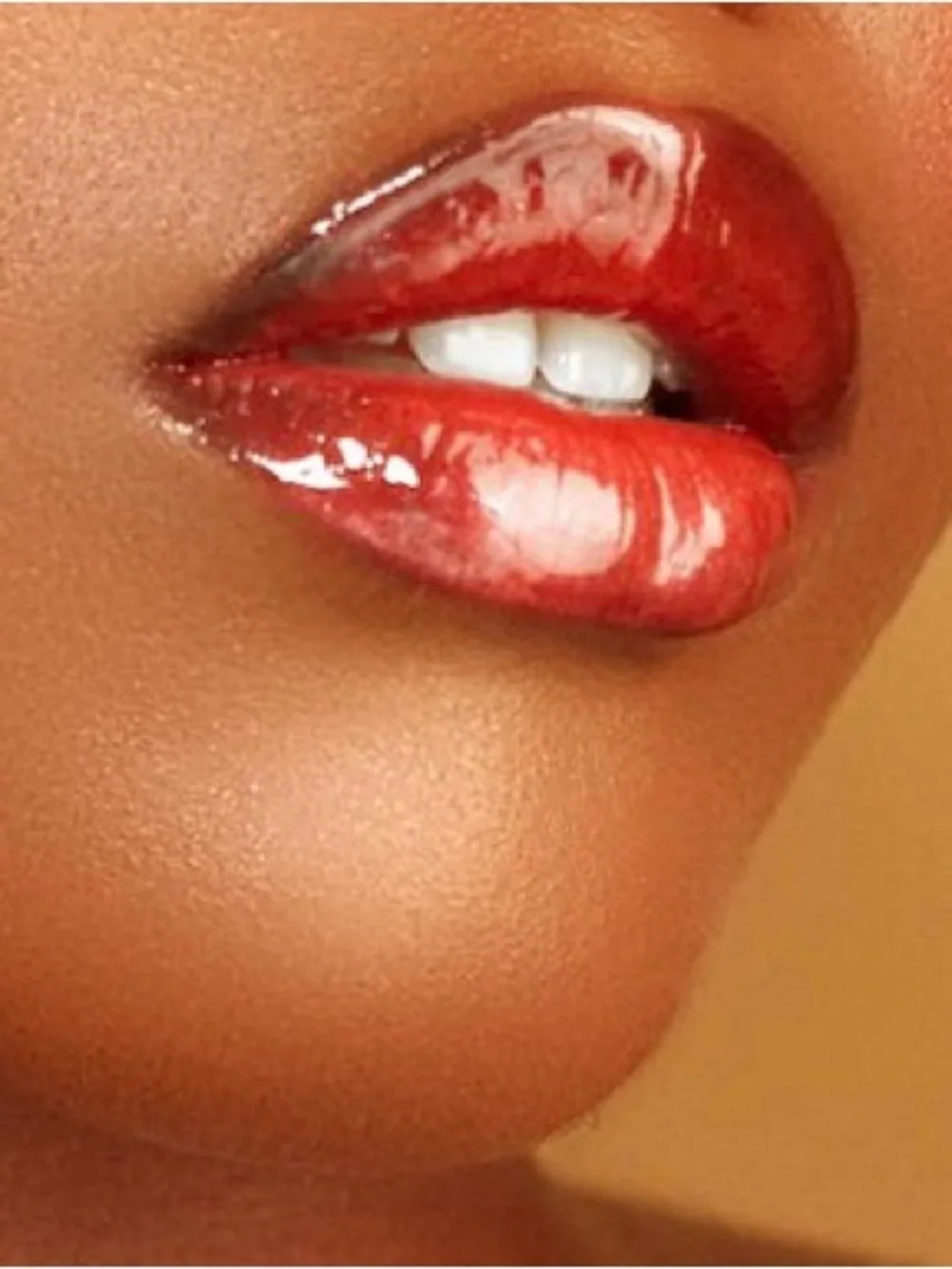High Shine Natural Organic Lip Gloss- Long Lasting 👄